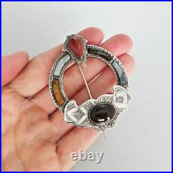 Antique VICTORIAN Sterling Silver SCOTTISH CELTIC AGATE HUNTERSTON Style BROOCH