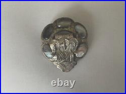 Antique Victorian Large Scottish Banded Grey Agate Buckle Brooch