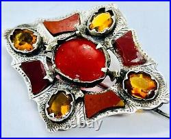 Antique Victorian Scottish Carnelian Agate & Citrine Pebble Brooch c. 1850, 7.6g