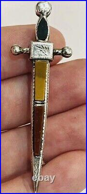 Antique Victorian circa 1890 sterling silver Scottish agate brooch pin