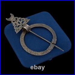 Antique Vintage Georgian Sterling Silver Scottish Chased Kilt Pin Brooch 26.3g