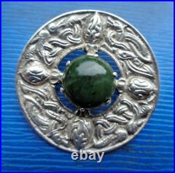 Iona Scottish Sterling Silver Green Agate Celtic Brooch h/m 1959 Robert Allison