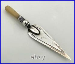 NOVELTY SCOTTISH THISTLE BOOKMARK STERLING SILVER AGATE HANDLE C & N c1910