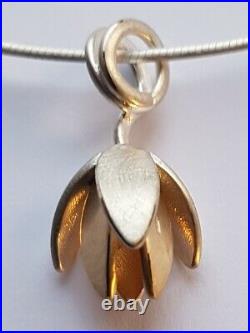 Ola Gorie Silver & 9ct Gold Clova Flower Pendant 16 Wire Scottish Box
