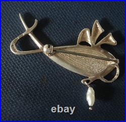 Scottish Sterling Silver & Enamel + Pearl Whale Brooch Pat Cheney c. 1980s