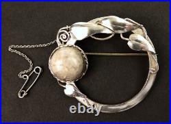 Scottish silver. Art Nouveau and agate brooch. Irene Bruce Laing Edinburgh 1948