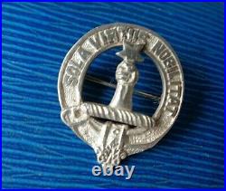 Silver Scottish Brooch Badge h/m 1927 Edinburgh Thomas Ebbert Clan Henderson