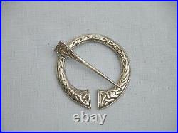 Superb Henderson & Horner Bros Scottish Solid Sterling Silver Penannular Brooch