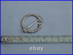 Superb Henderson & Horner Bros Scottish Solid Sterling Silver Penannular Brooch