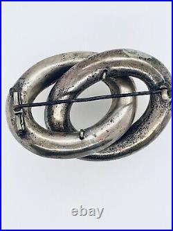 Victorian agate scottish silver lovers knot brooch Agate circa 1880 hand engrave