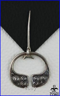 Vintage Scottish Hamish Dawson-Bowman Sterling Silver Celtic Brooch