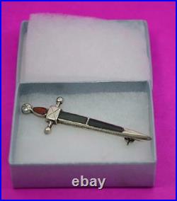 Vintage Scottish sterling silver Brooch Hardstone Sword R A Edinburgh 1965