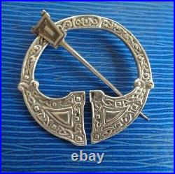 Vintage Stg Silver Scottish Iona Celtic Brooch Shipton & Co h/m 1937 Edinburgh