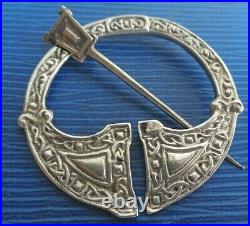 Vintage Stg Silver Scottish Iona Celtic Brooch Shipton & Co h/m 1937 Edinburgh