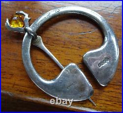 Vintage h/m 1952 STERLING SILVER Scottish stag celtic penannular pin brooch -A11